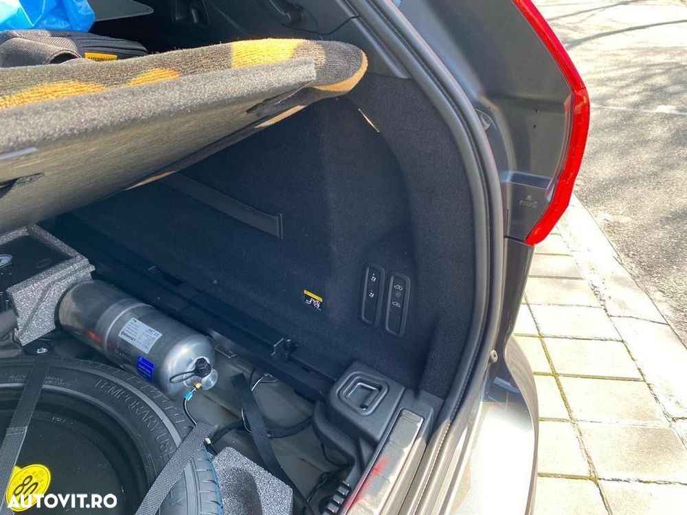 Volvo XC 60 D4 AWD Inscription - 16