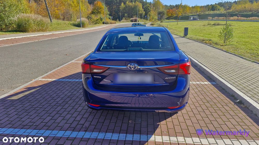 Toyota Avensis 2.0 D-4D Prestige - 2