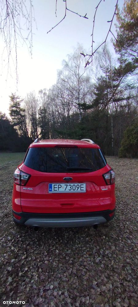 Ford Kuga 1.5 EcoBoost 2x4 Titanium - 4