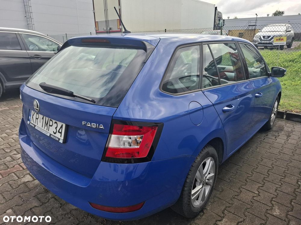 Skoda Fabia 1.0 TSI Active - 6