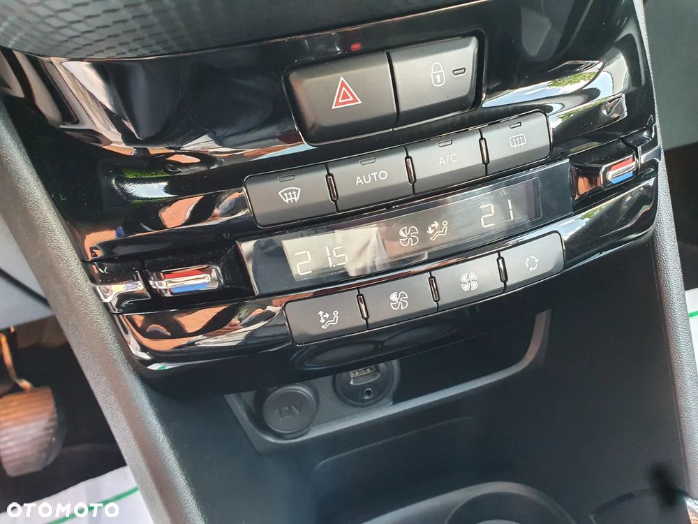 Peugeot 2008 PureTech 110 Stop&Start Allure - 15