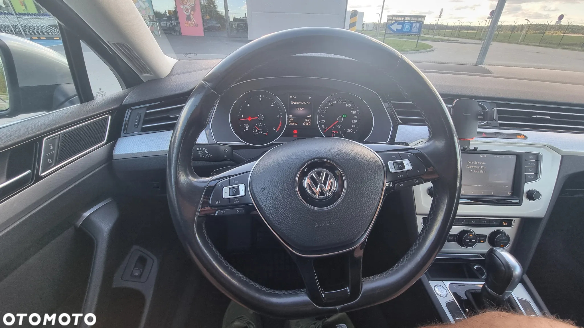 Volkswagen Passat 2.0 TDI BMT Comfortline DSG - 16
