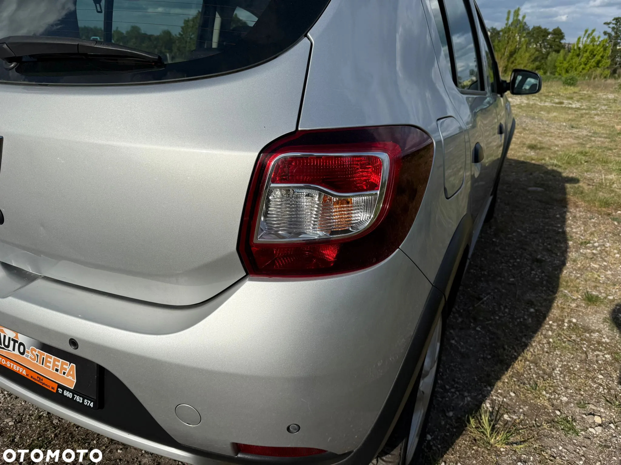 Dacia Sandero 0.9 TCe Connected by Orange S&S - 16