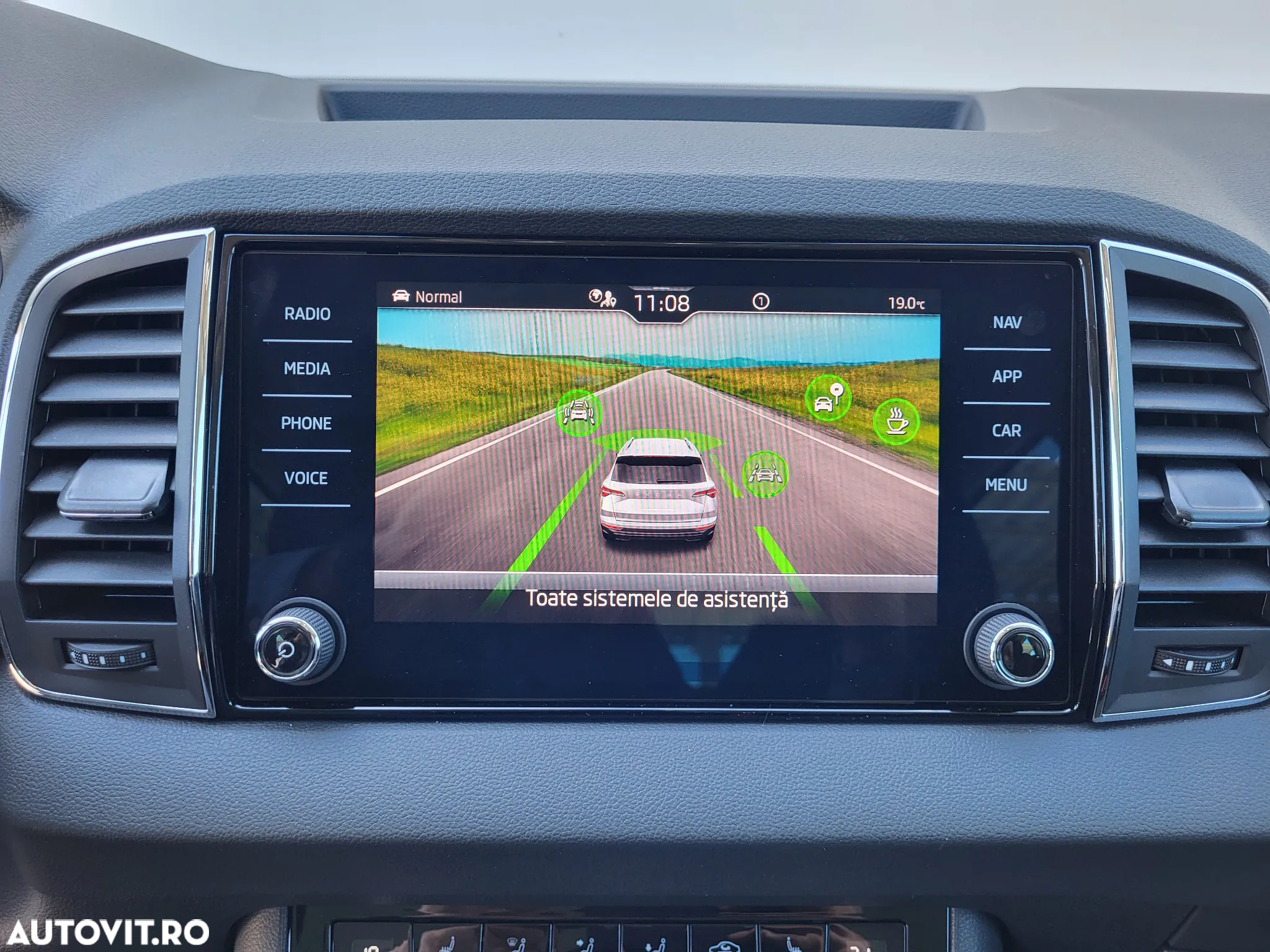 Skoda Karoq 1.5 TSI DSG Selection - 27