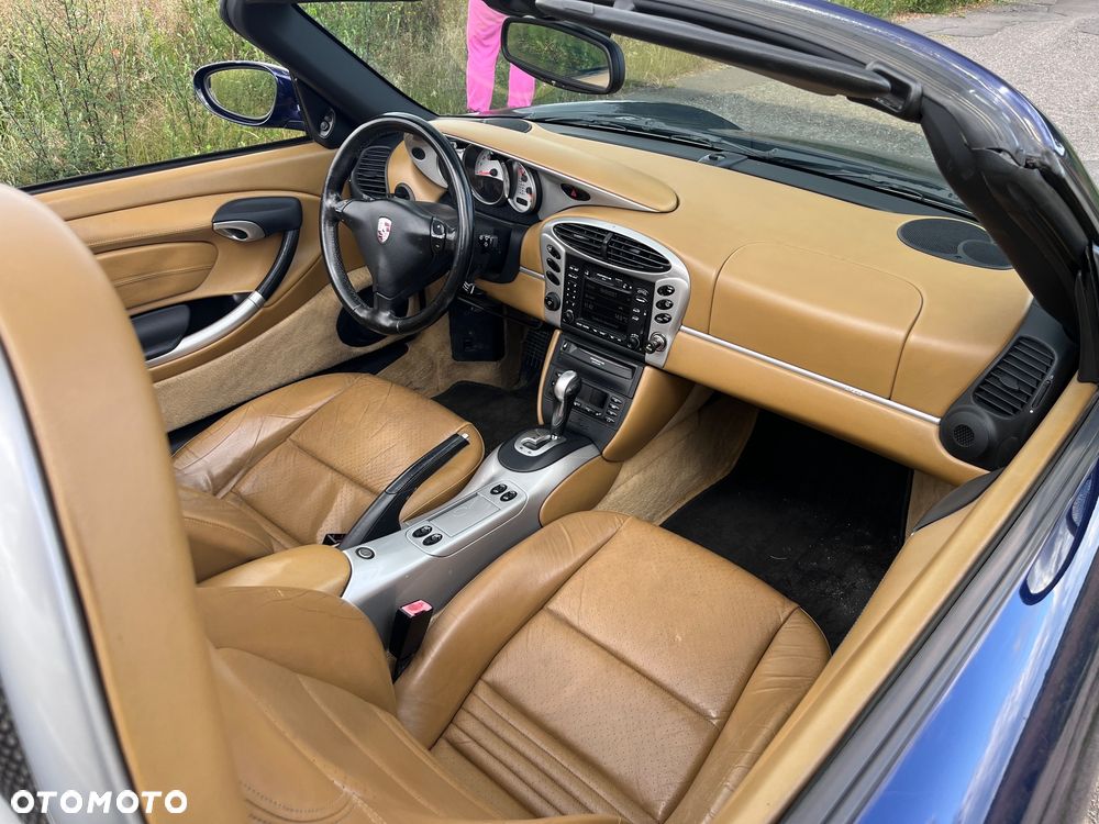Porsche Boxster - 16