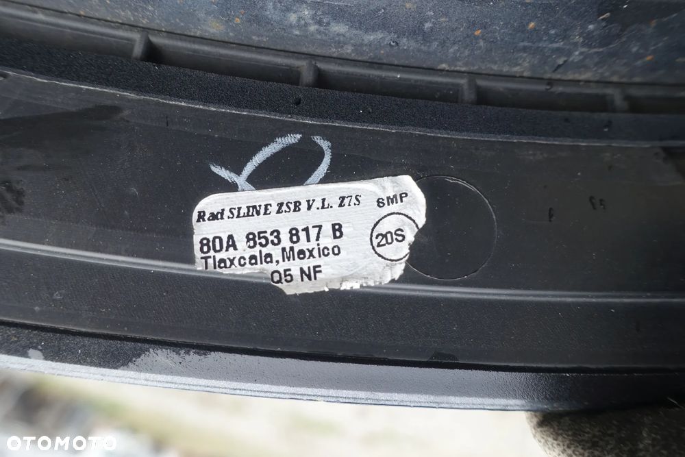 LISTWA BŁOTNIKA TYLNA AUDI Q5 SLINE 80A - 9