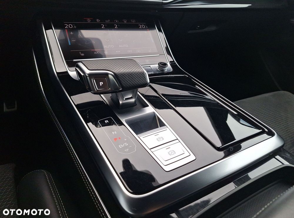 Audi SQ8 - 23