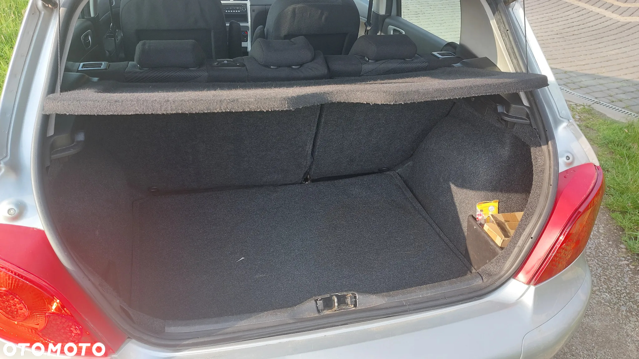 Peugeot 307 1.6 HDI Trendy - 16