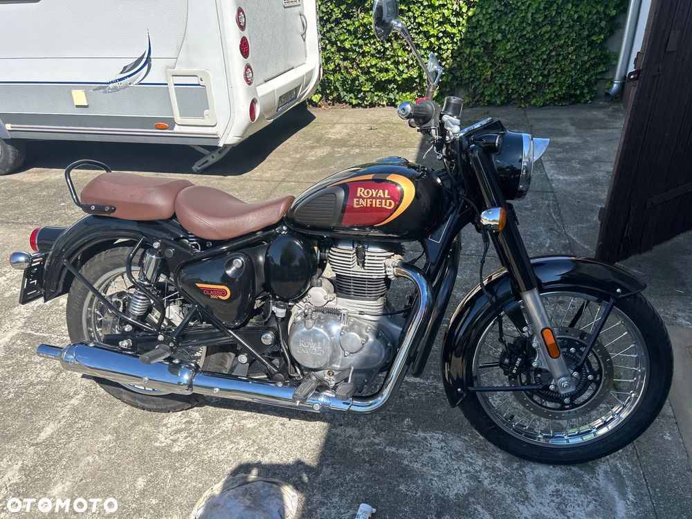Royal Enfield Classic - 1
