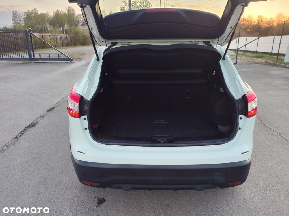 Nissan Qashqai 1.2 DIG-T Acenta EU6 - 13