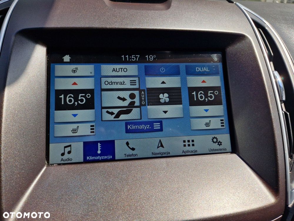 Ford S-Max 2.0 TDCi 4WD Titanium PowerShift - 32