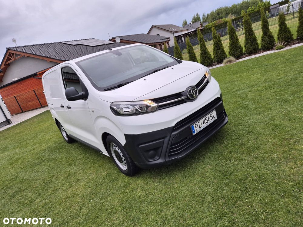 Toyota Proace - 1