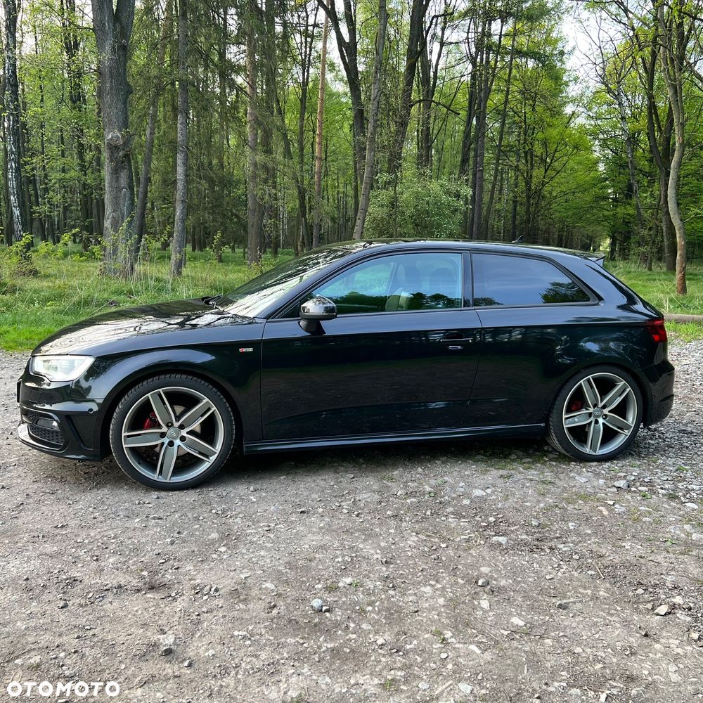 Audi A3 Sportback 2.0 TDI S tronic S line Sportpaket - 4