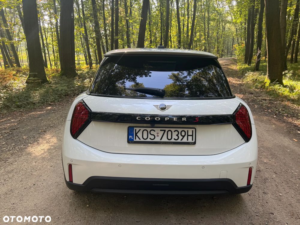 Mini Cooper S 2025 photo 3