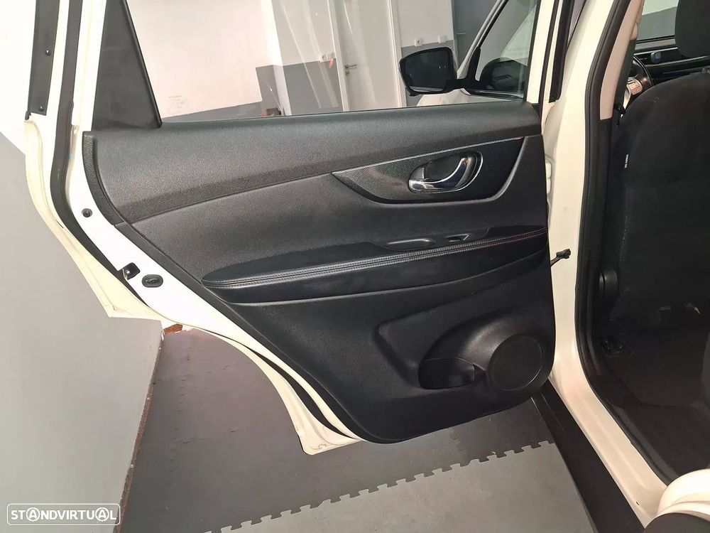 Nissan X-Trail 1.6 dCi 360 - 13