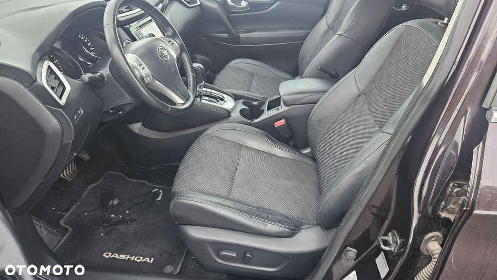 Nissan Qashqai 1.6 dCi Xtronic TEKNA+ - 10