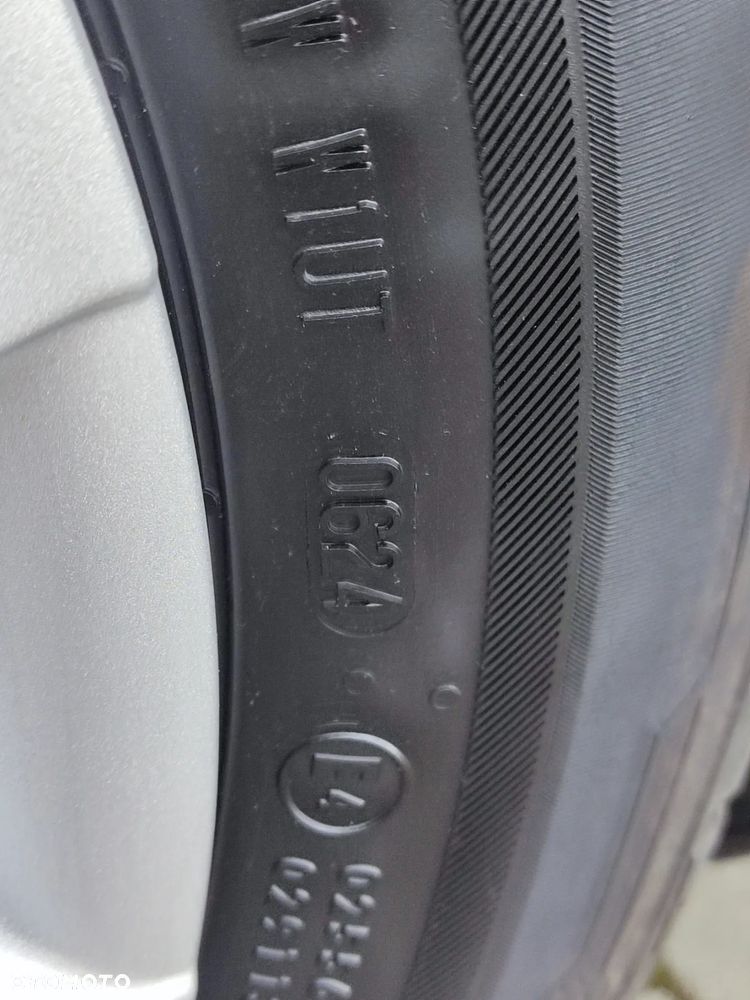 Toyota Yaris - 8
