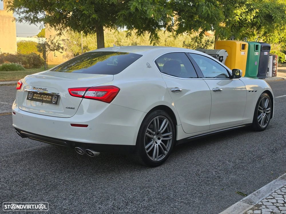 Maserati Ghibli 3.0 V6 - 4