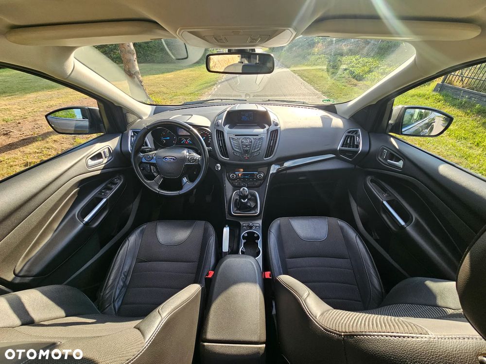 Ford Kuga 2.0 TDCi 4x4 Titanium - 6