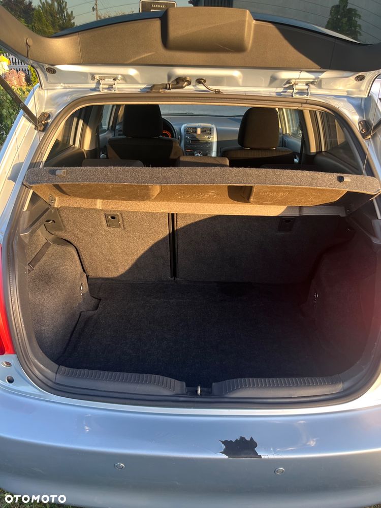 Toyota Auris 2.0 D-4D Prestige - 25