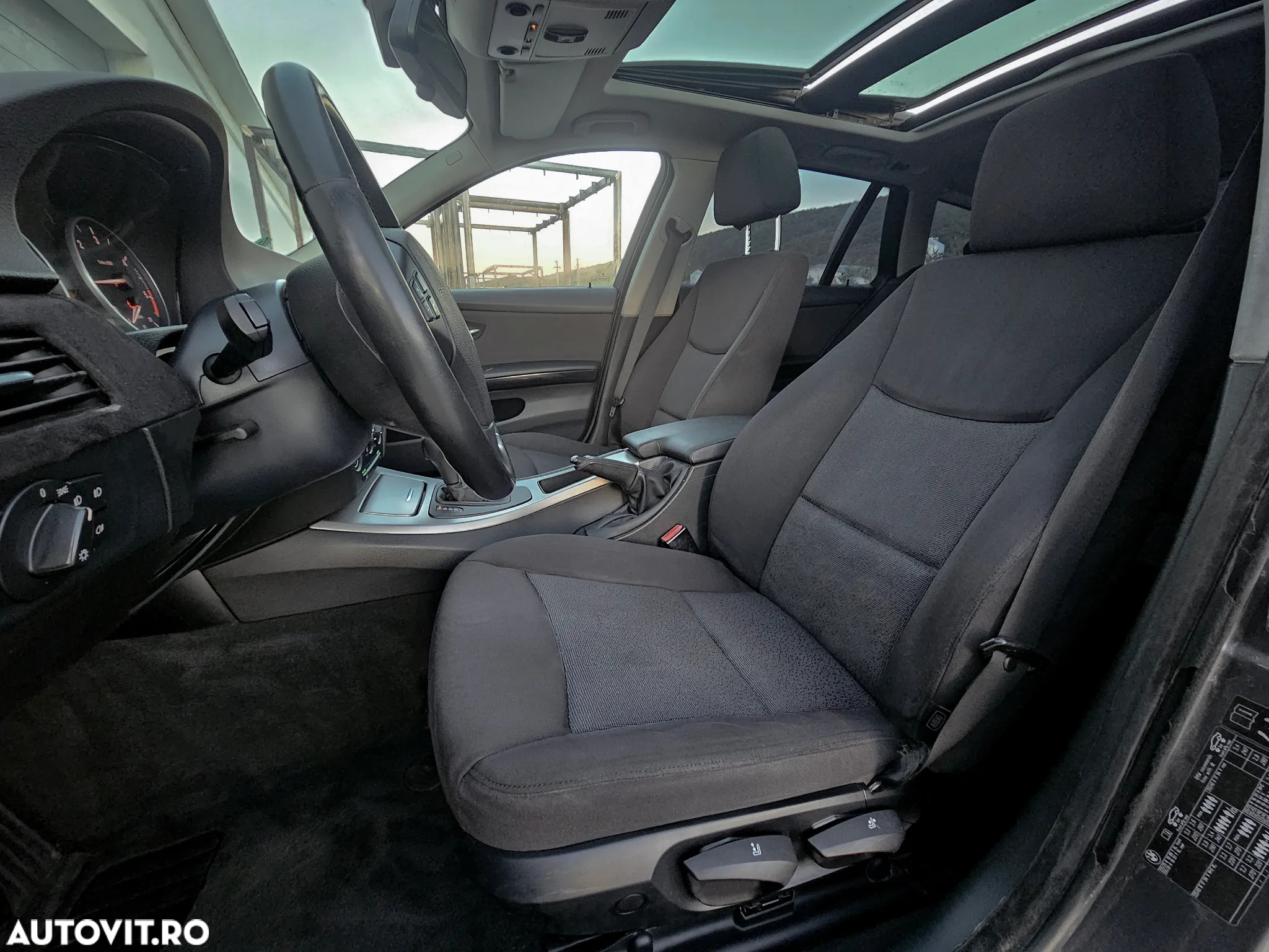 BMW Seria 3 320d DPF Touring Aut. Edition Fleet Exclusive - 8