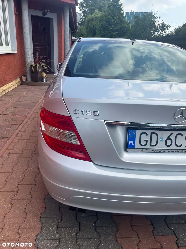 Mercedes-Benz Klasa C 180 Kompressor Classic - 29