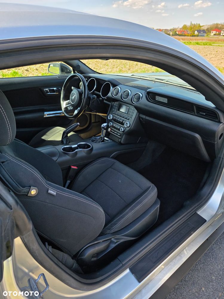 Ford Mustang 3.7 V6 - 27
