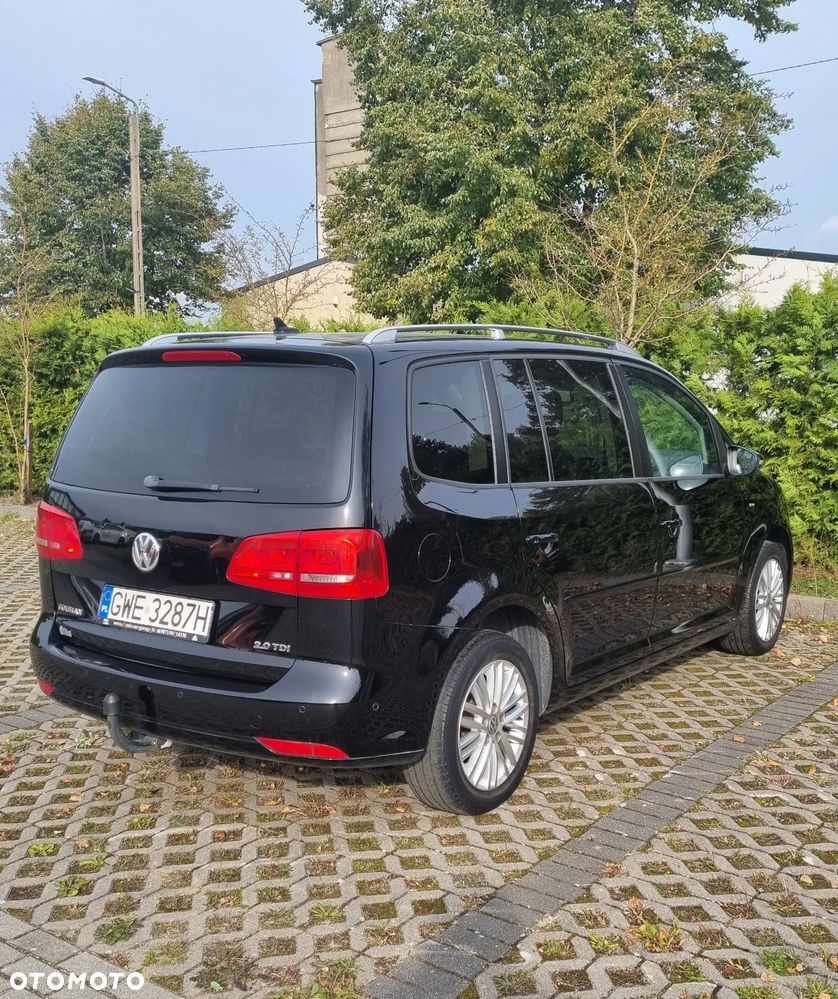 Volkswagen Touran 2.0 TDI DPF BlueMotion Technology Cup - 9