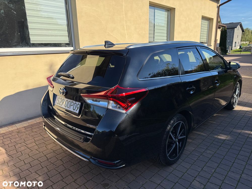 Toyota Auris - 4