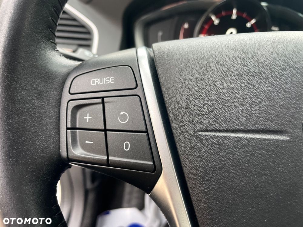 Volvo XC 60 D4 Geartronic Summum - 29