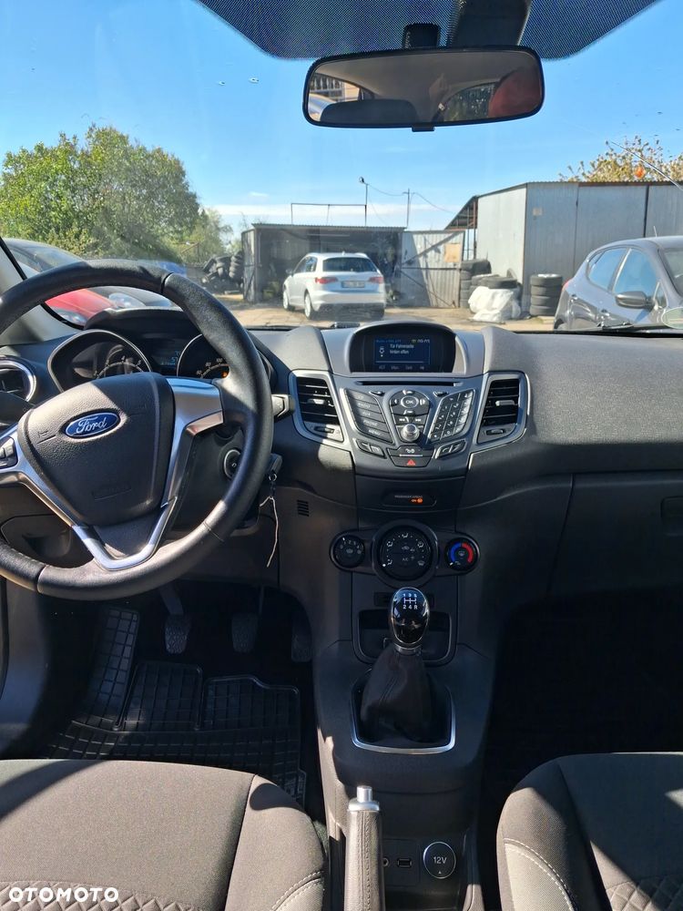 Ford Fiesta - 16