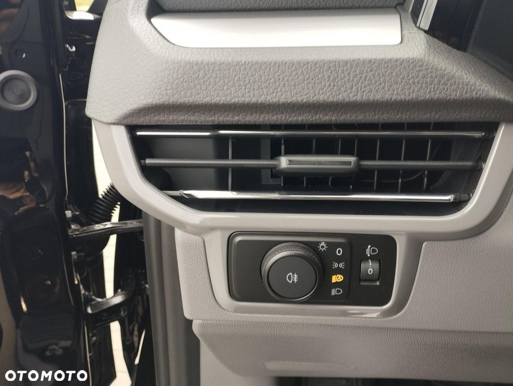 Volkswagen Caravelle - 16