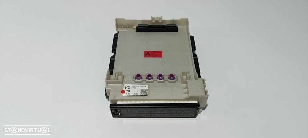 CAIXA DE RELÉS/ FUSÍVEIS TOYOTA RAV 4 ADVANCE HYBRID - 1