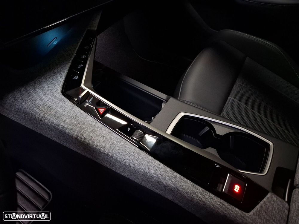 Peugeot 3008 1.2 Hybrid GT e-DCS6 - 26