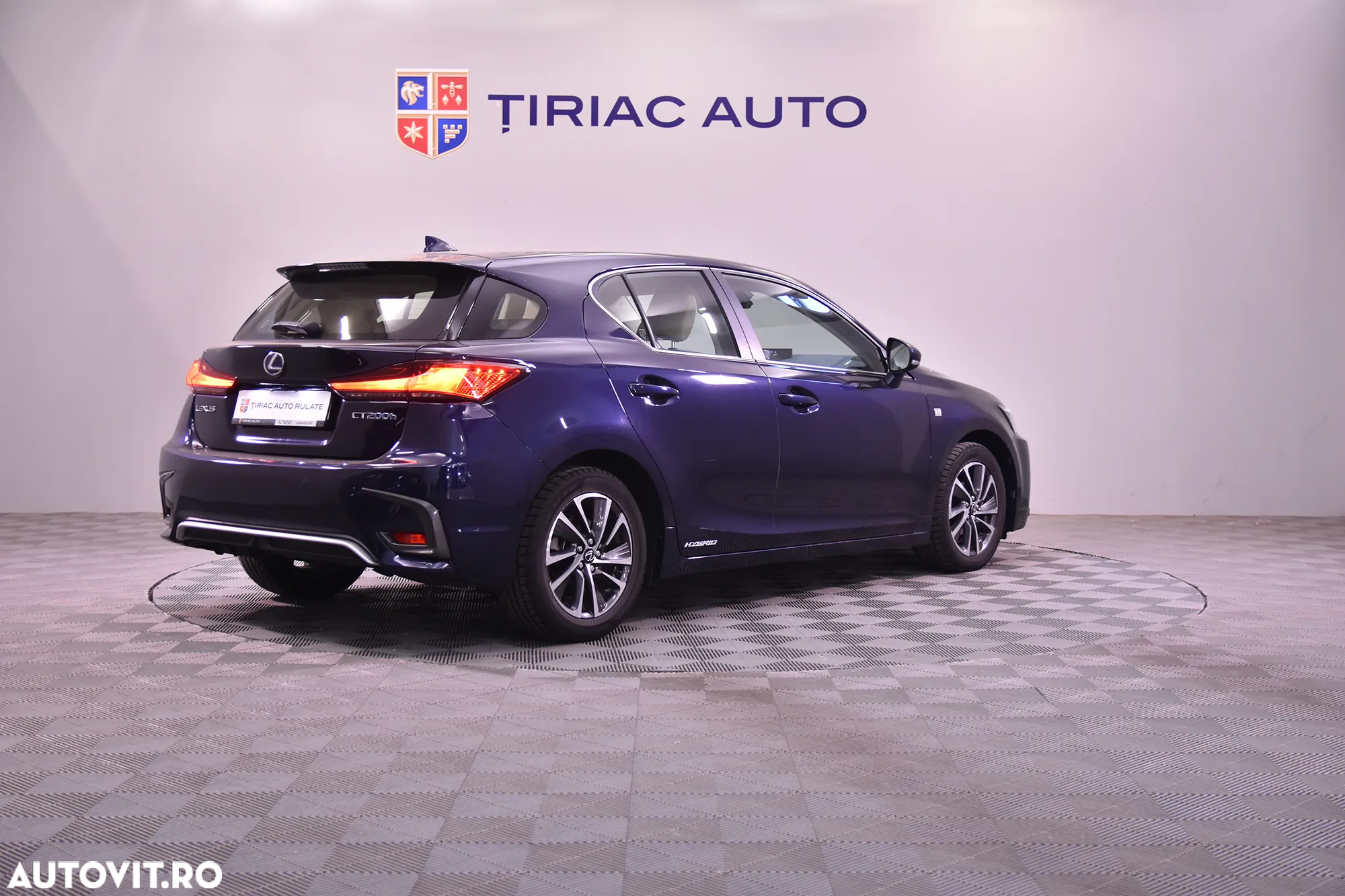 Lexus CT 200h - 5
