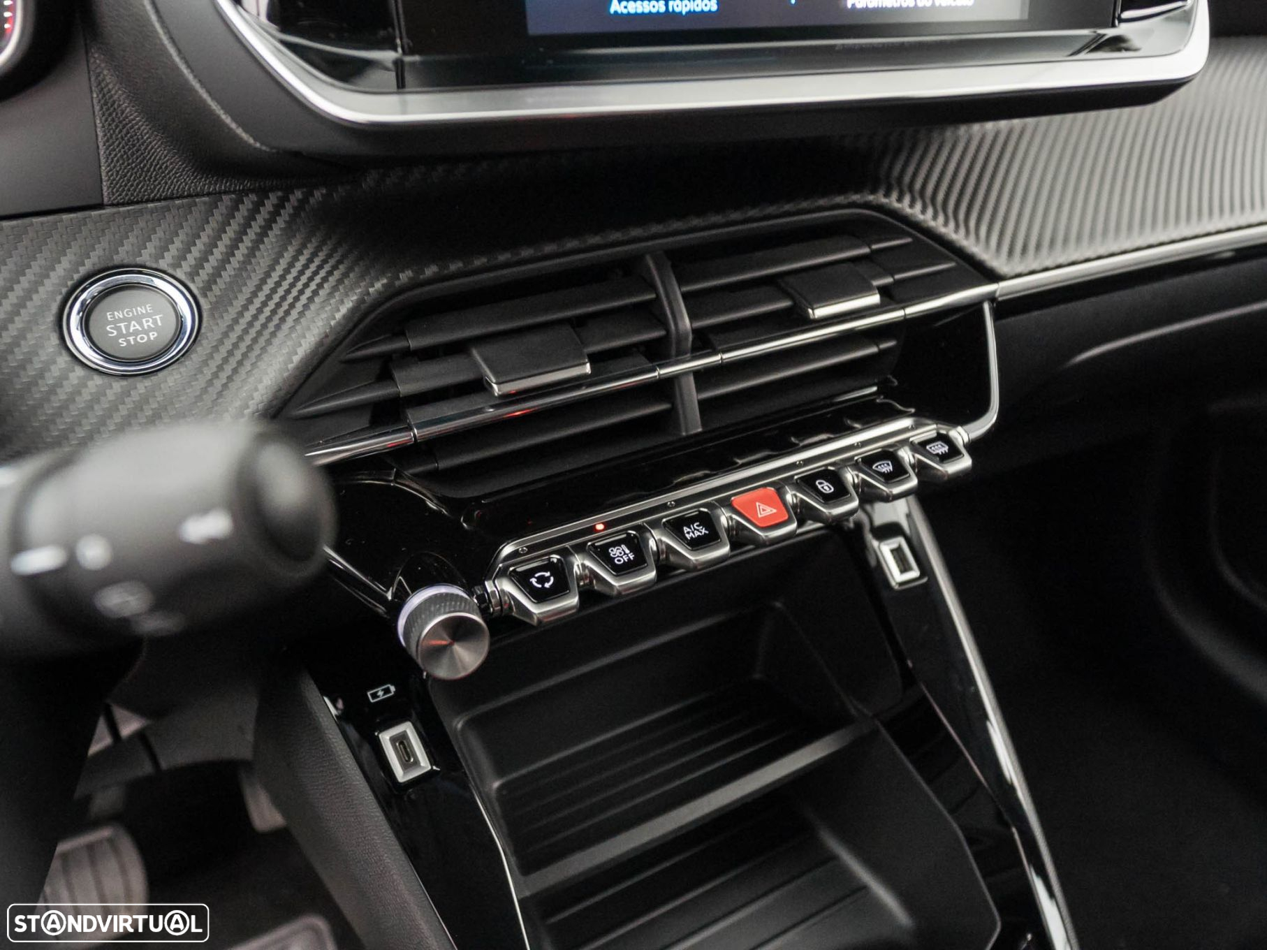 Peugeot e-208 - 26