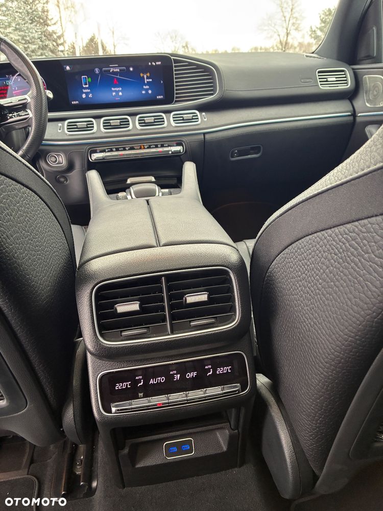 Mercedes-Benz GLS - 17