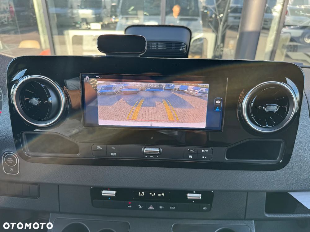 Mercedes-Benz Sprinter 319 CDI - 31