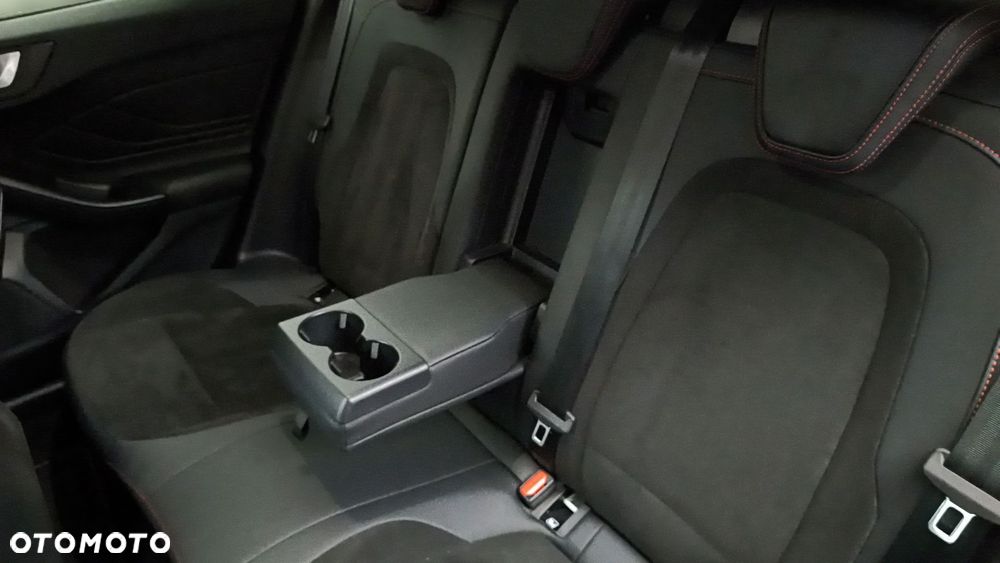 Ford Focus 2.3 EcoBoost ST X - 13