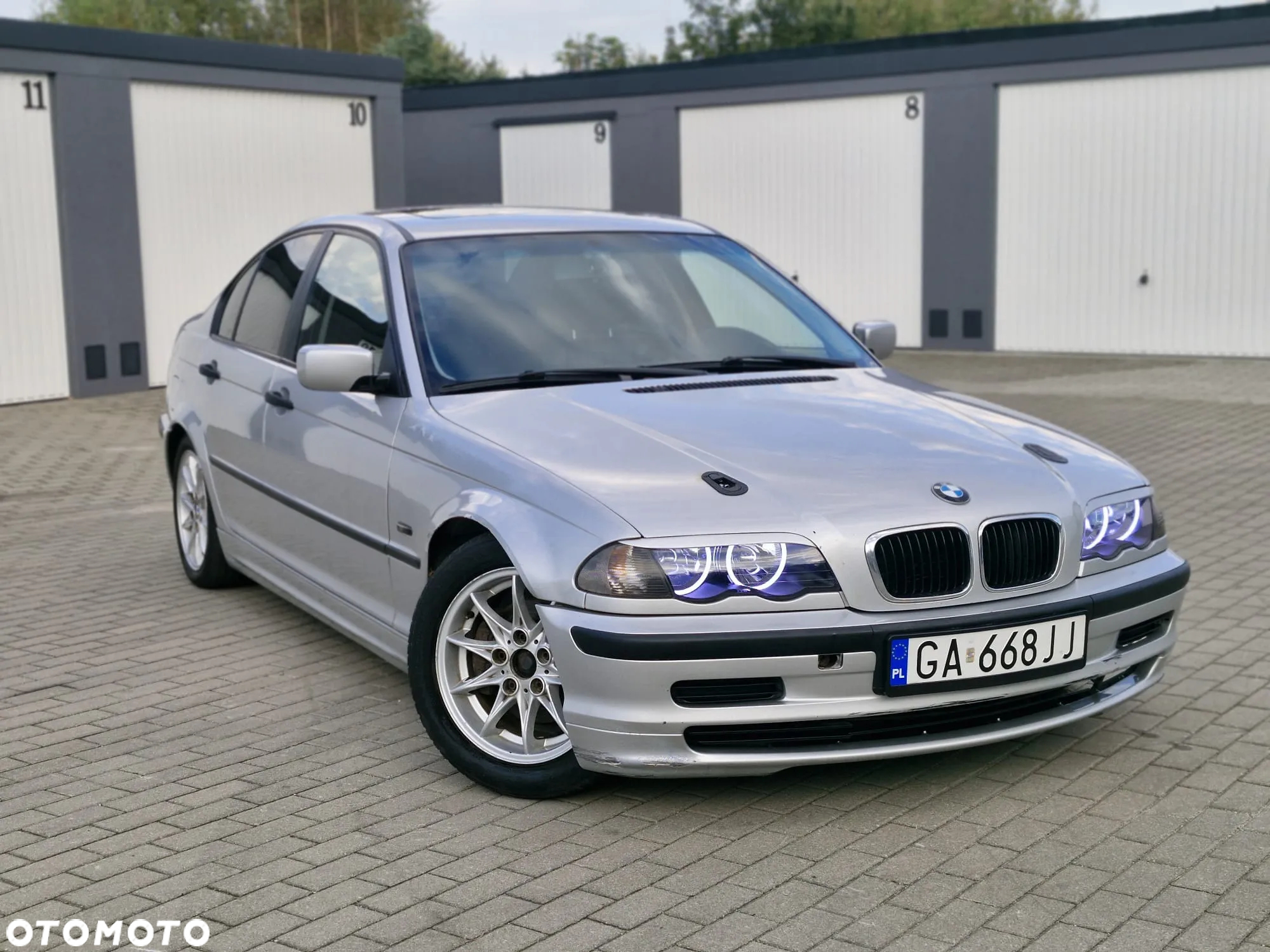 BMW Seria 3 316i - 11