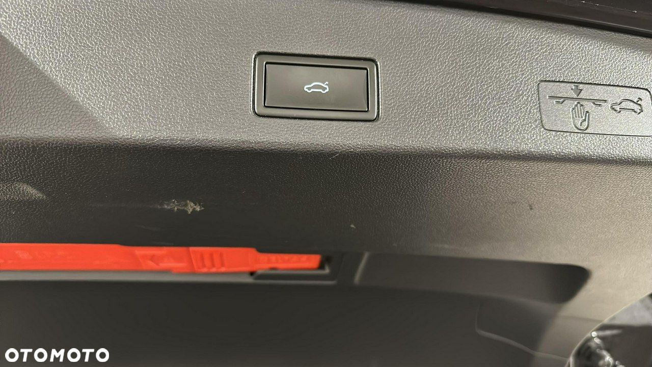 Volkswagen Golf - 30