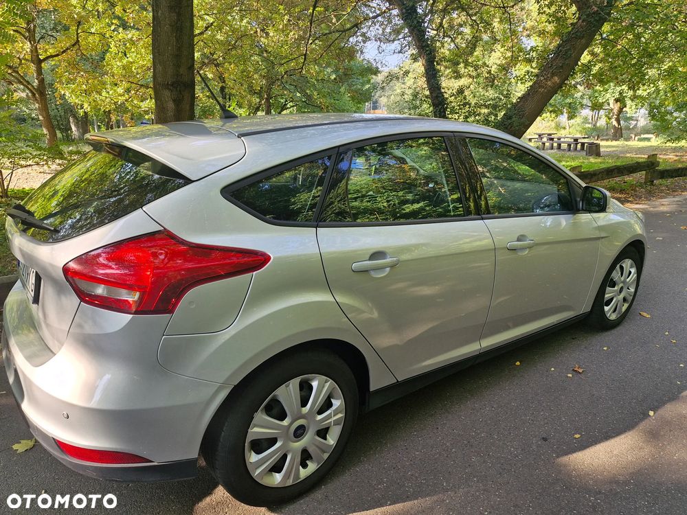Ford Focus 1.6 Trend - 8