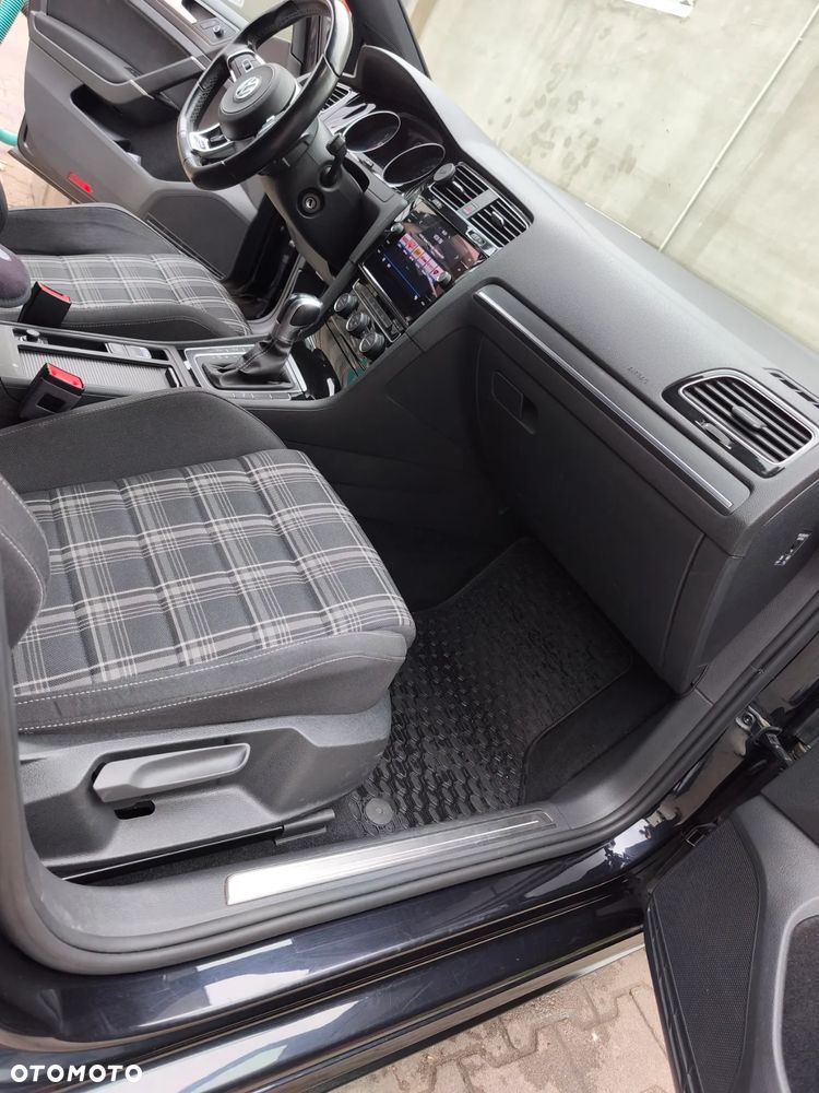 Volkswagen Golf ver-vii-2-0-tdi-bmt-gtd-dsg - 8