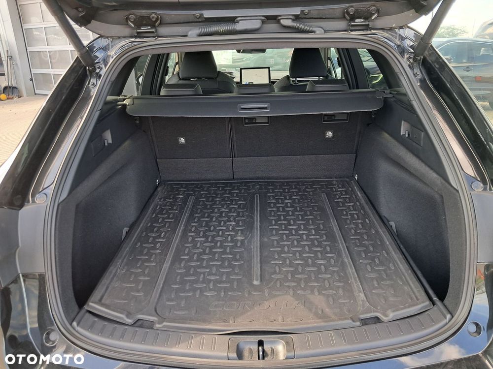 Toyota Corolla 1.8 Hybrid Style - 19
