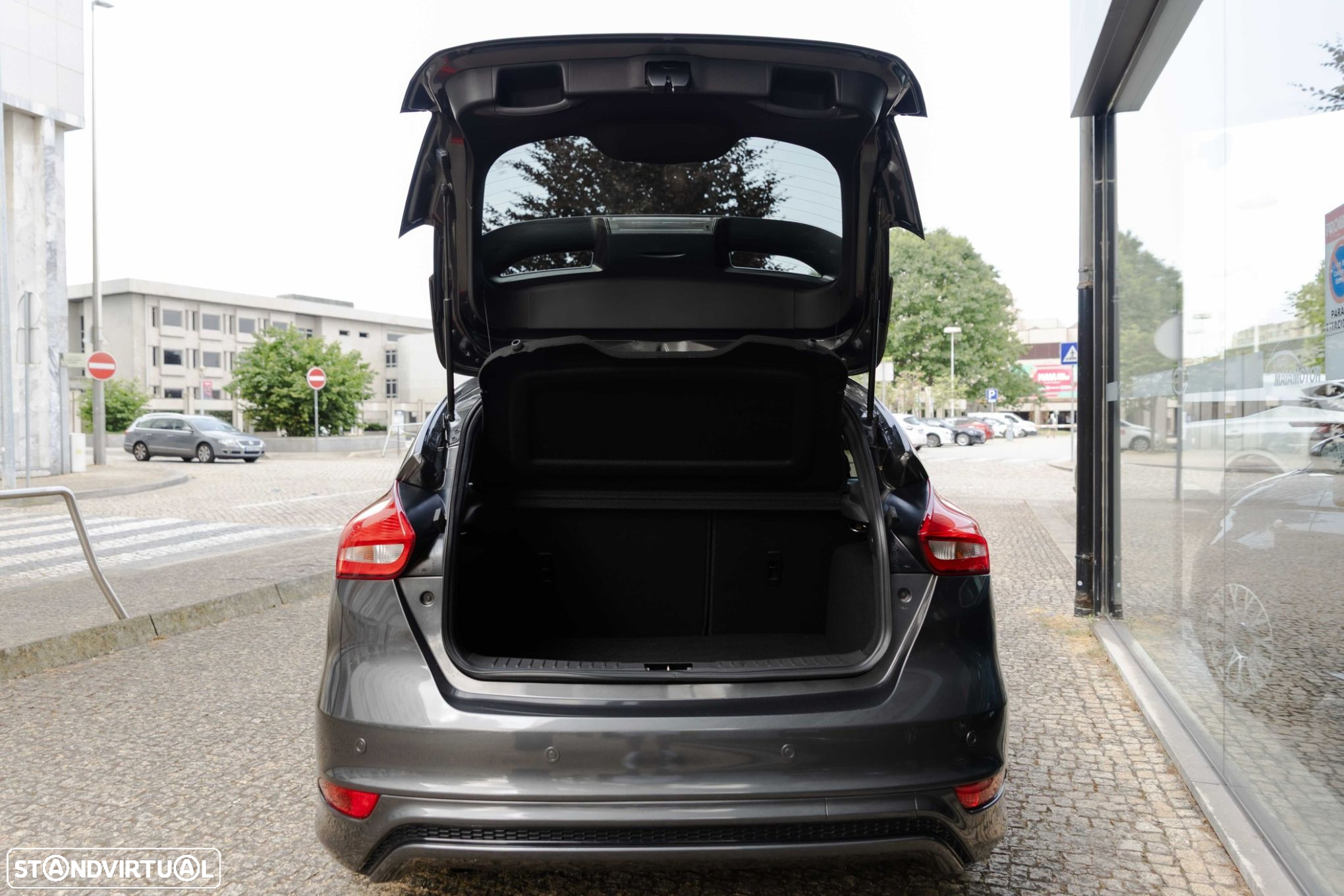 Ford Focus 1.0 SCTi ST-Line - 22