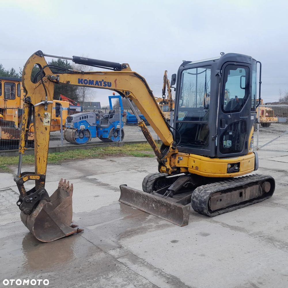 Komatsu PC 27 MR - 1