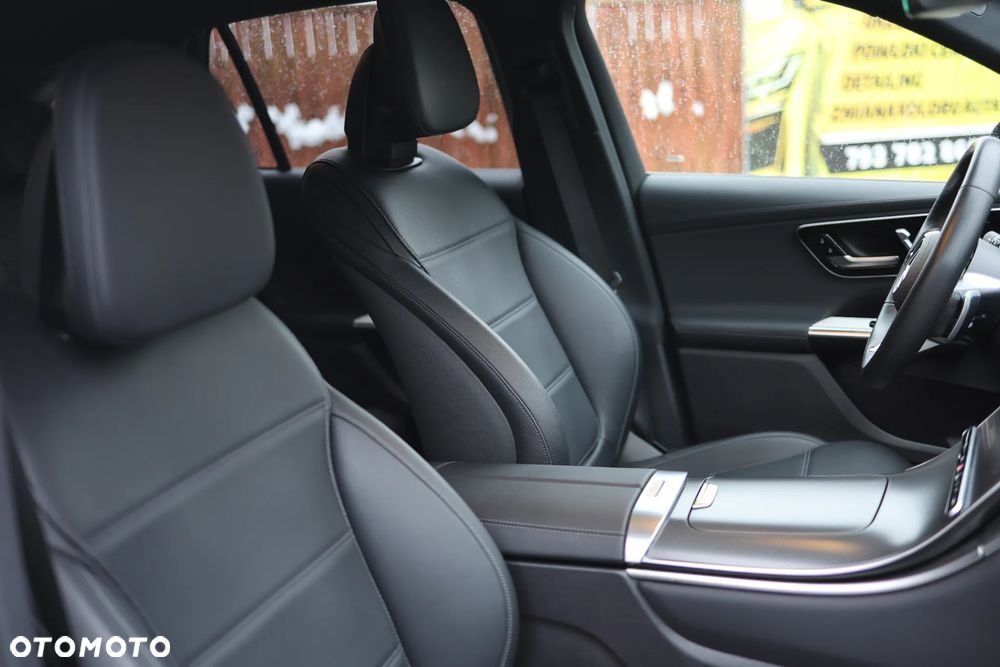 Mercedes-Benz GLC 300 mHEV 4-Matic AMG Line - 23