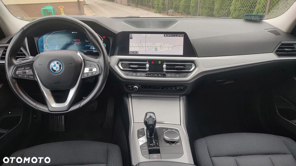 BMW Seria 3 330e Advantage - 21