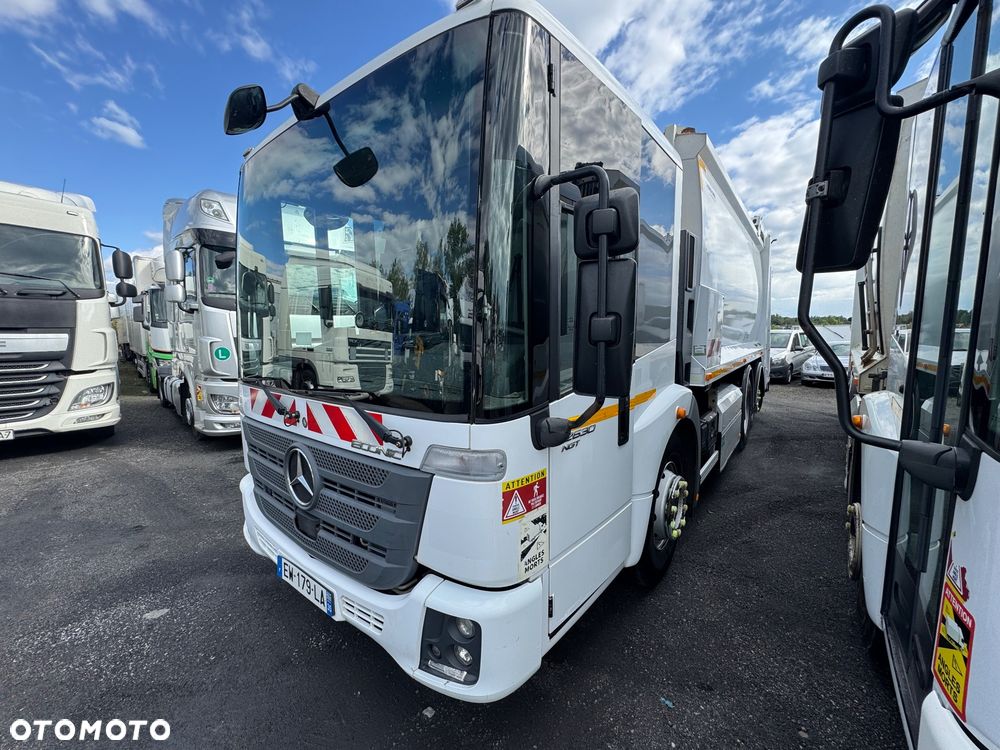 Mercedes-Benz Econic - 3