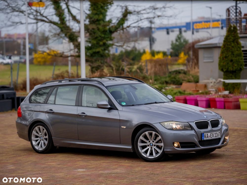BMW Seria 3 320i Edition Exclusive - 17